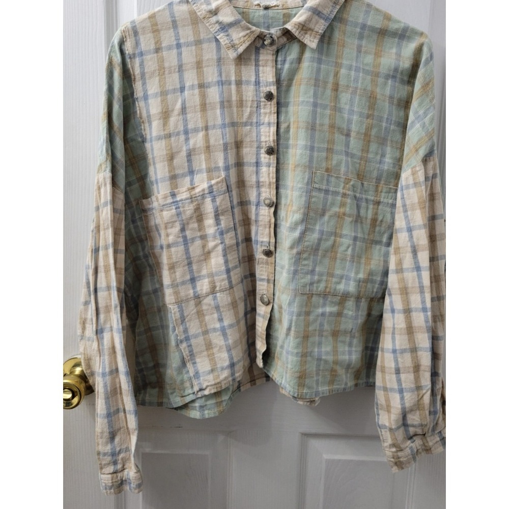 Pol Size Small Long sleeve Shirt Blue/Tan/Green Plaid Slight Distressing EUC